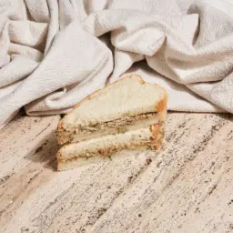 ساندوتش تونه